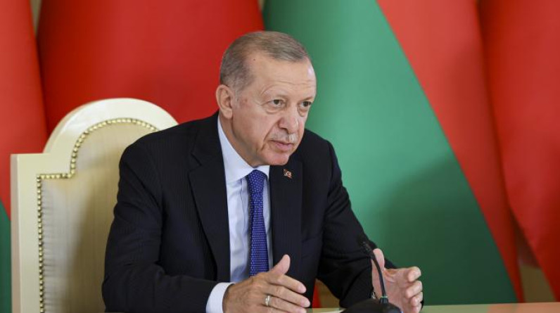 أردوغان يبحث مع بايدن أربع قضايا قبل قمة فيلنيوس.. أبرزها صفقة "أف16"